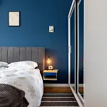 Modern 1 Bedroom By The Gondola