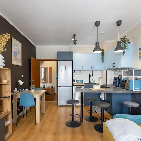 Modern 1 Bedroom By The Gondola דירה *