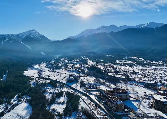 Modern 1 Bedroom By The Gondola Apartment *